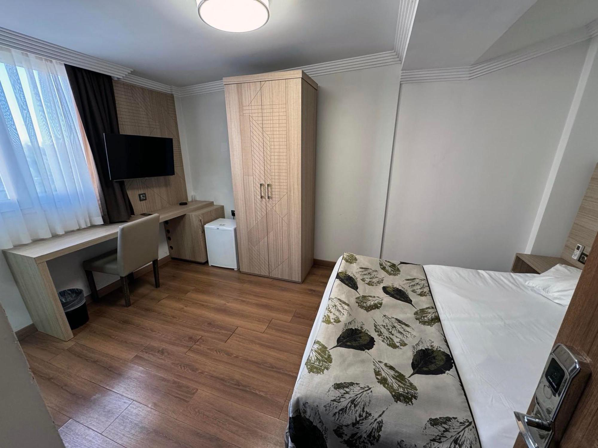 Hotel Mandalin Antalia Esterno foto